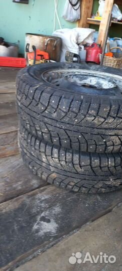 R14 Bridgestone B330 185/65, PCD 4x114.3 DIA 66.1