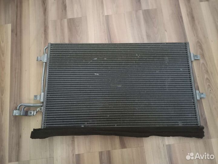 Б/у радиатор охлаждения volvo s40 2012 г.в