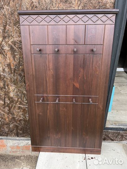 Вешалка настенная