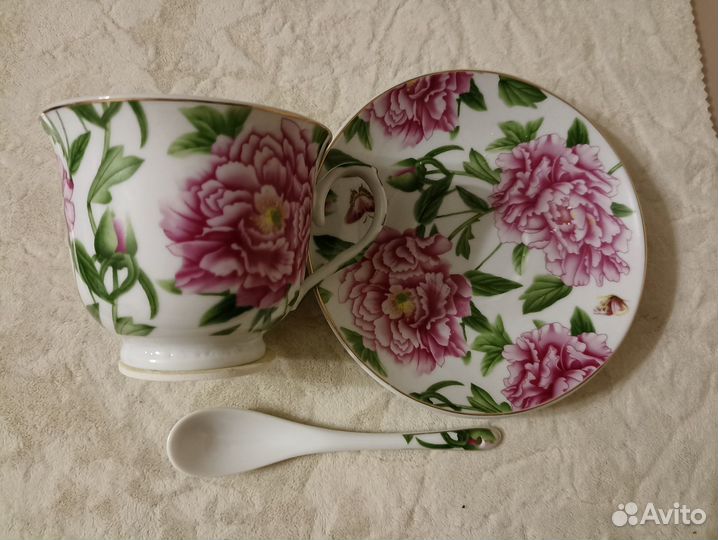 Чашка с блюдцем