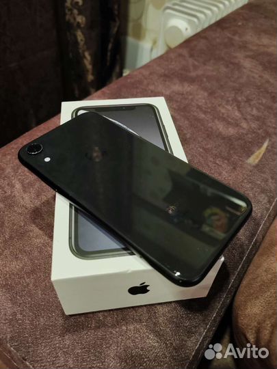 Телефон iPhone xr
