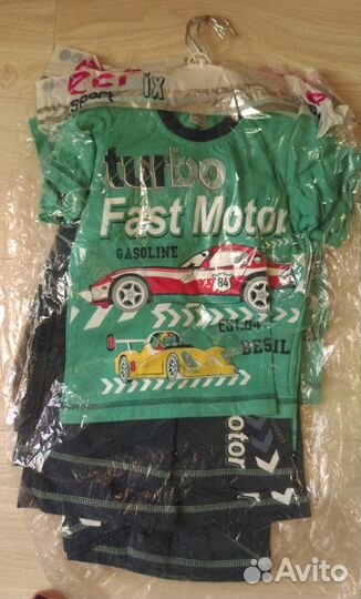 Костюмы д/мальчиков новые