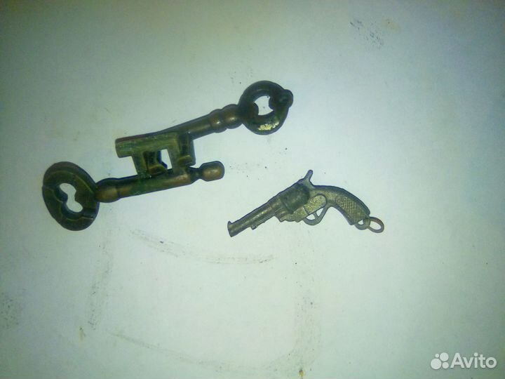 Головоломка и брелок СССР