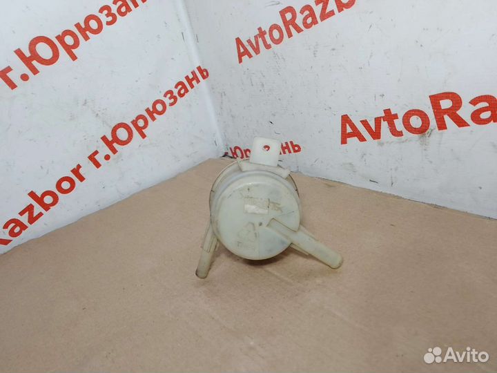 Бачок гур Kia Spectra