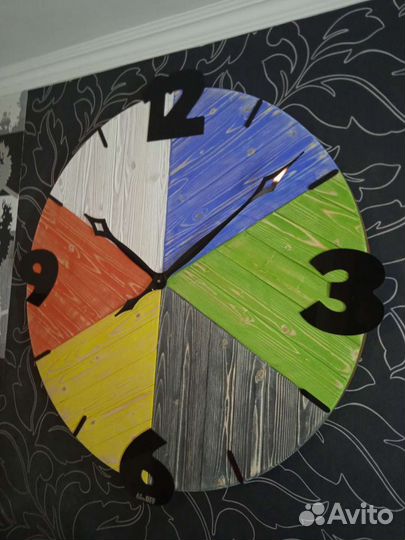 Большие настенные часы