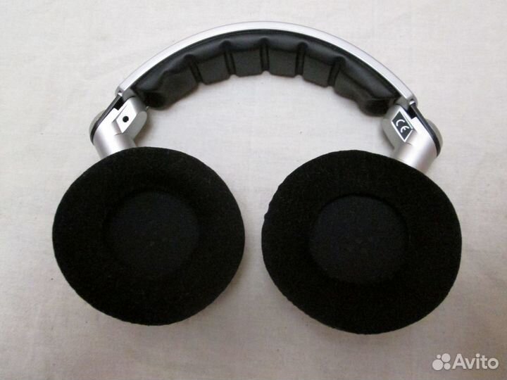 Беспроводные наушники Beyerdynamic RSX 700