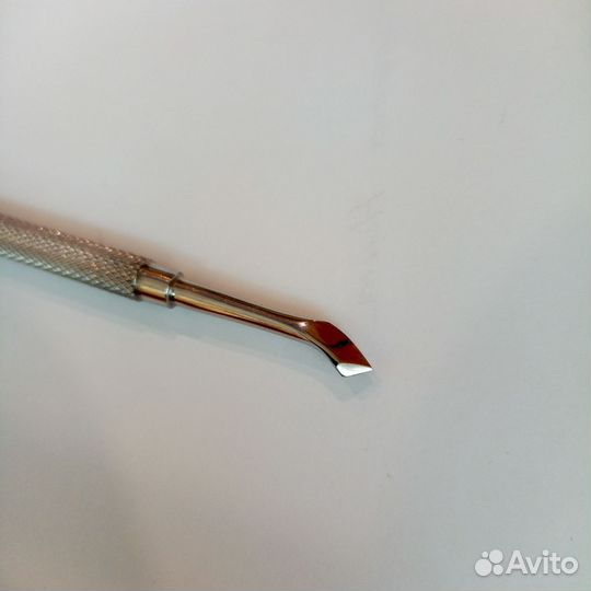 Пушер для маникюра