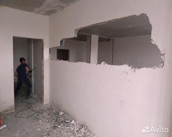 Демонтаж слом снос стен