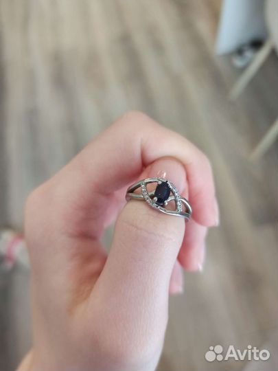 Серебряное кольцо женское