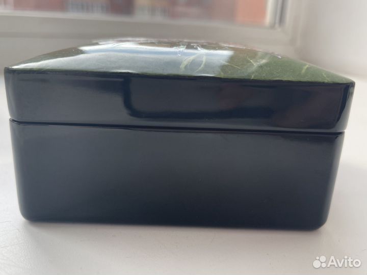 Шкатулка деревянная с перламутром Корея