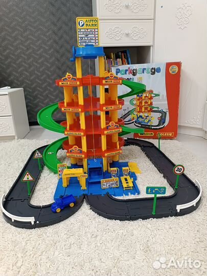 Парковка для машинок полесье