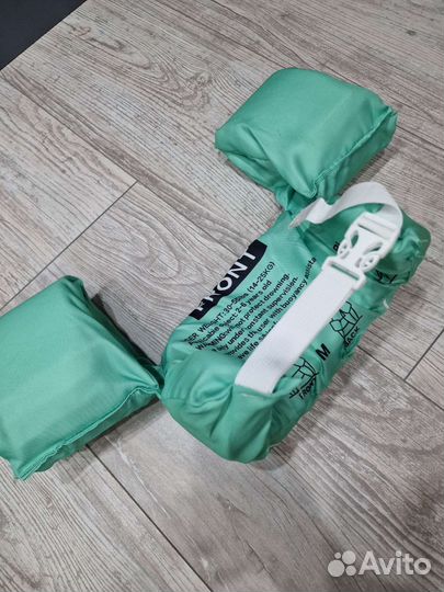 Нарукавники - жилет новый 2-6 лет