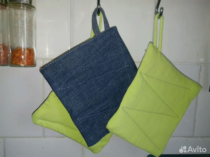 Прихватки, рукавицы