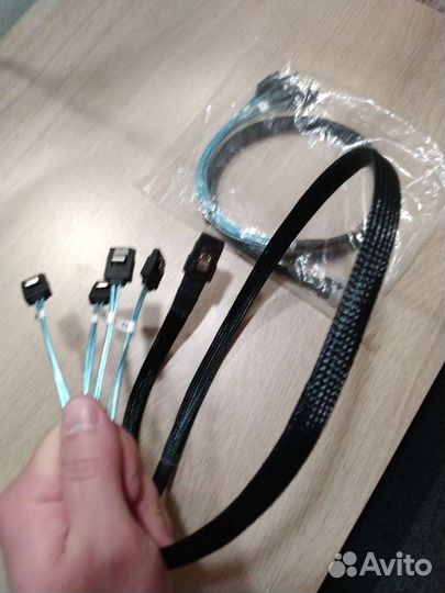 Internal mini SAS HD to 4 SATA