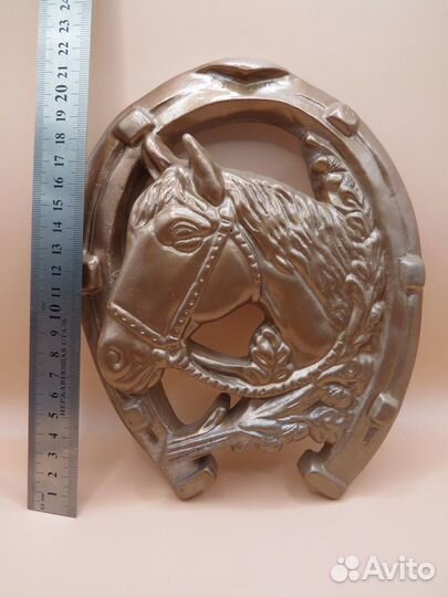 Панно декоративное. Разные виды и расцветки