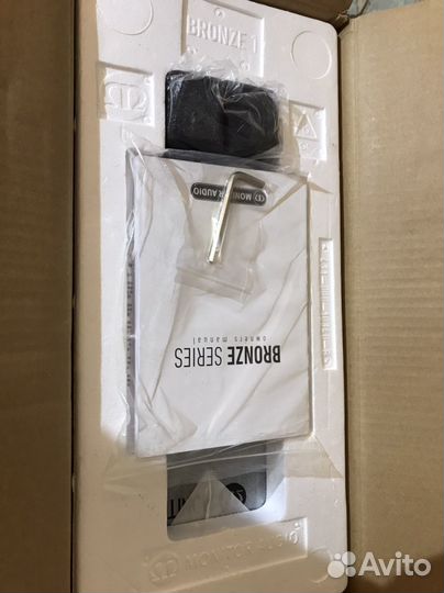 Колонки полочные Monitor Audio bronze 1