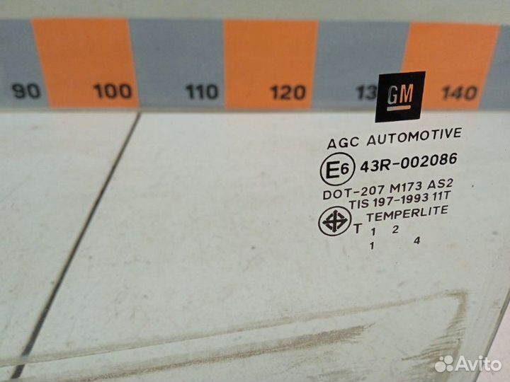 Стекло двери передней левой Chevrolet Trailblazer