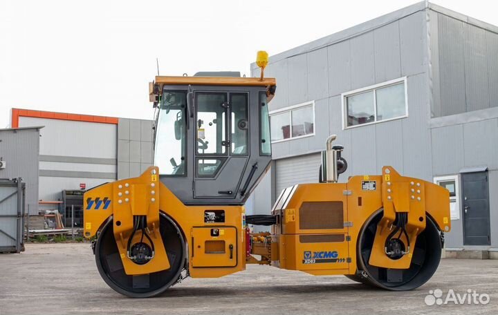 Дорожный каток XCMG XD83, 2023