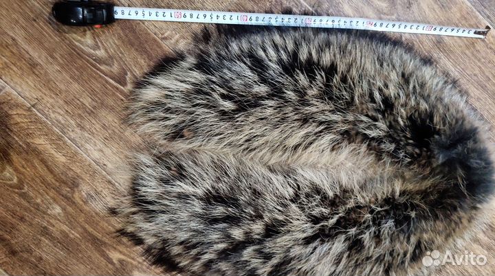 Меховой воротник енот