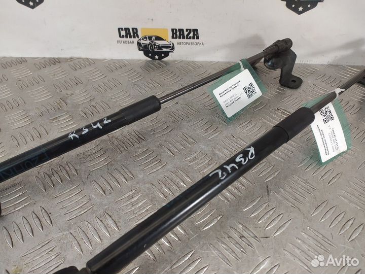 Амортизаторы багажника (комплект) R\L BMW 1