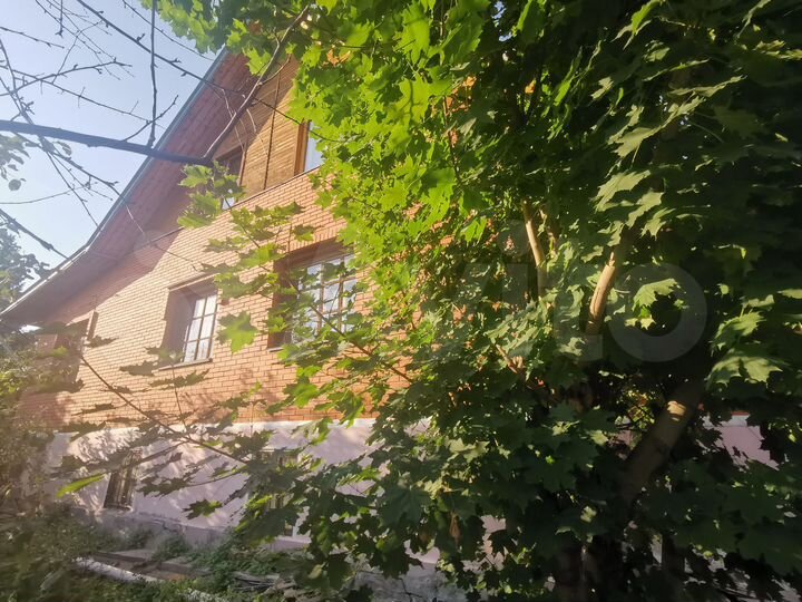 Дом 365 м² на участке 12 сот.