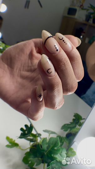 Маникюр с покрытием гель-лак