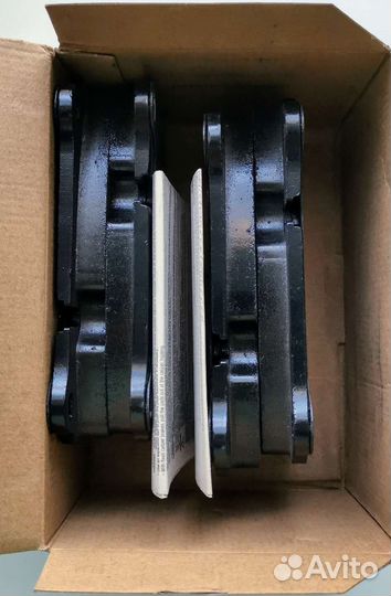 Тормозные колодки VAG 7L6698151E VW Touareg