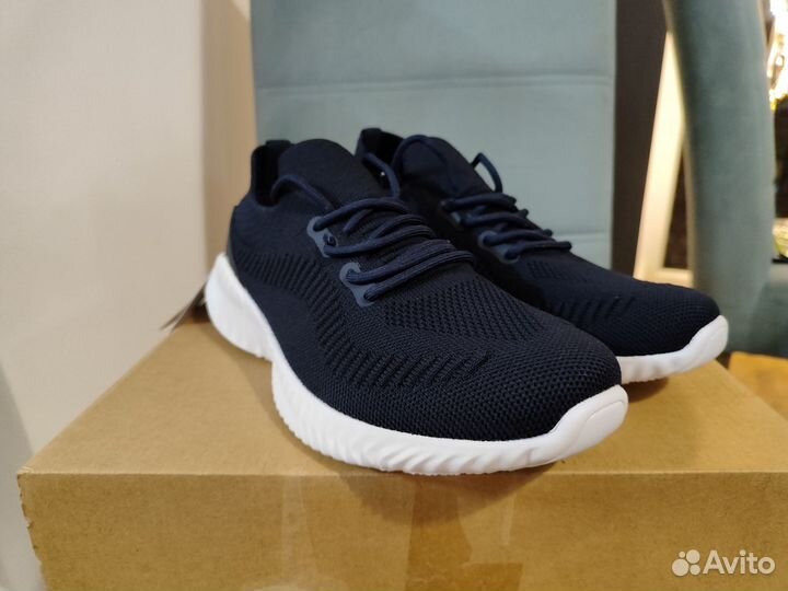 Кроссовки Henderson новые