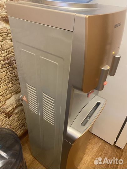 Кулер для воды