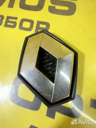 Эмблема передняя Renault Megane 2