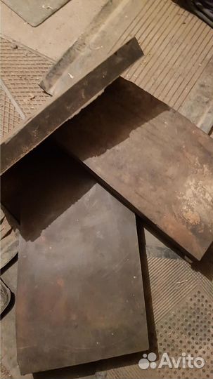 Кусок прессованной резины