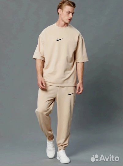 Спортивный костюм Nike