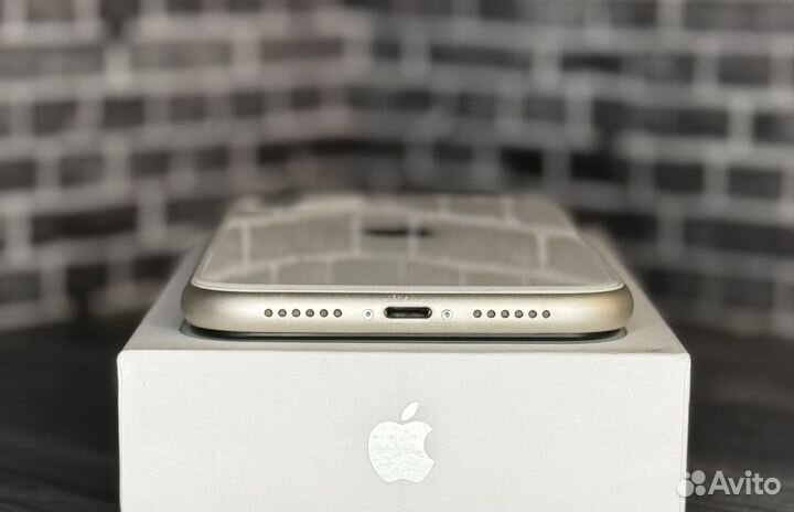 iPhone 11, 256 ГБ