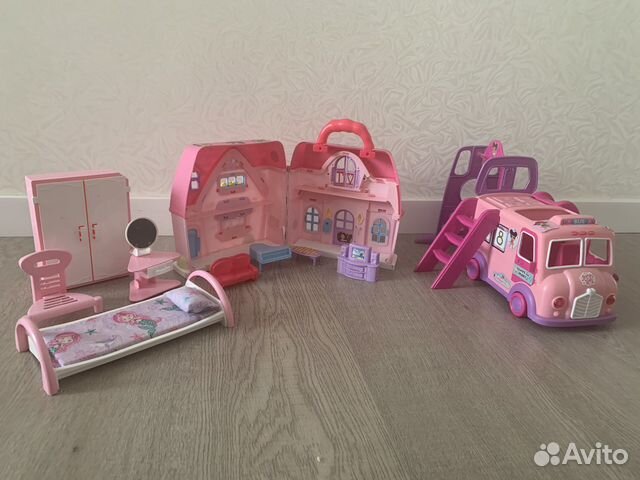 Домик мебель и машинка Лол