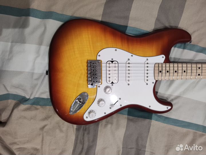 Fender Squier Affinity Stratocaster HSS Sunburst