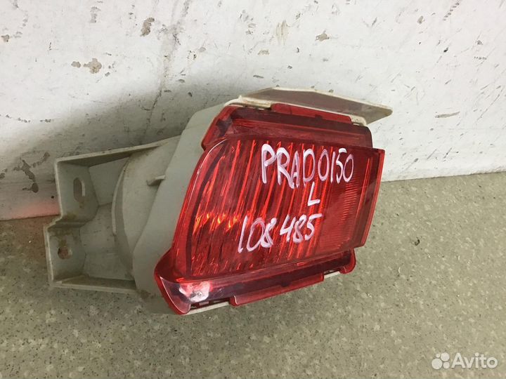 Фонарь задний в бампер левый Toyota Land Cruiser