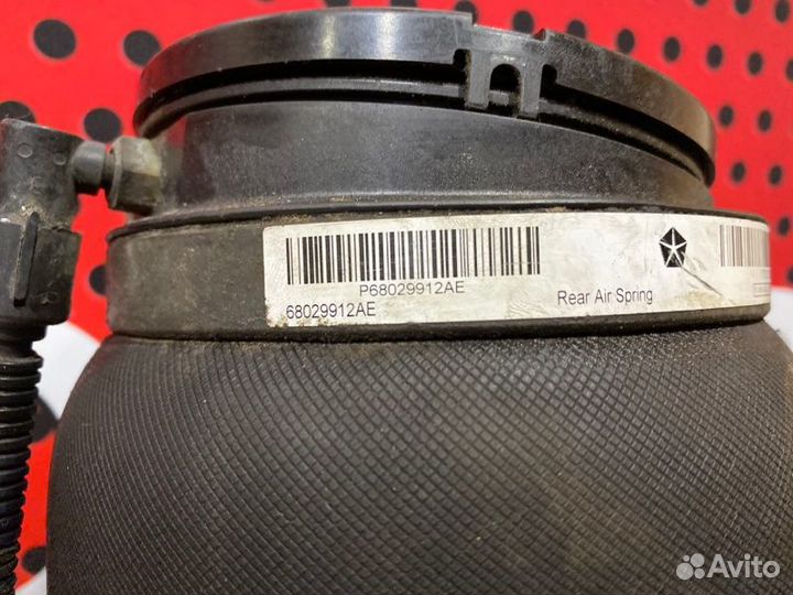 Пневмоподушка Jeep Grand Cherokee WK2 2016