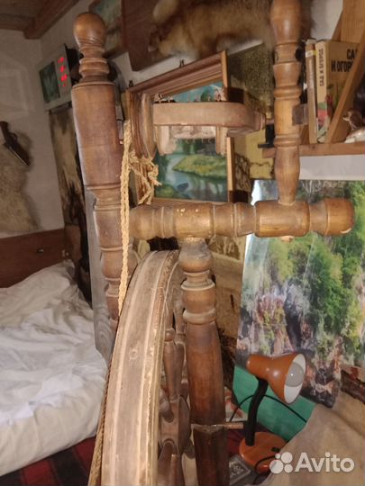 Старинное веретено прялка