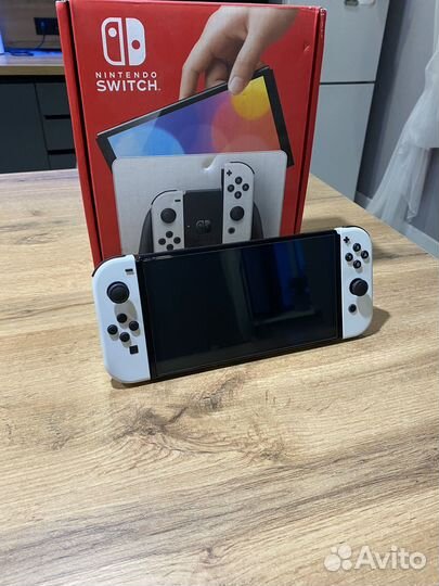 Nintendo switch oled 256gb (прошитая)