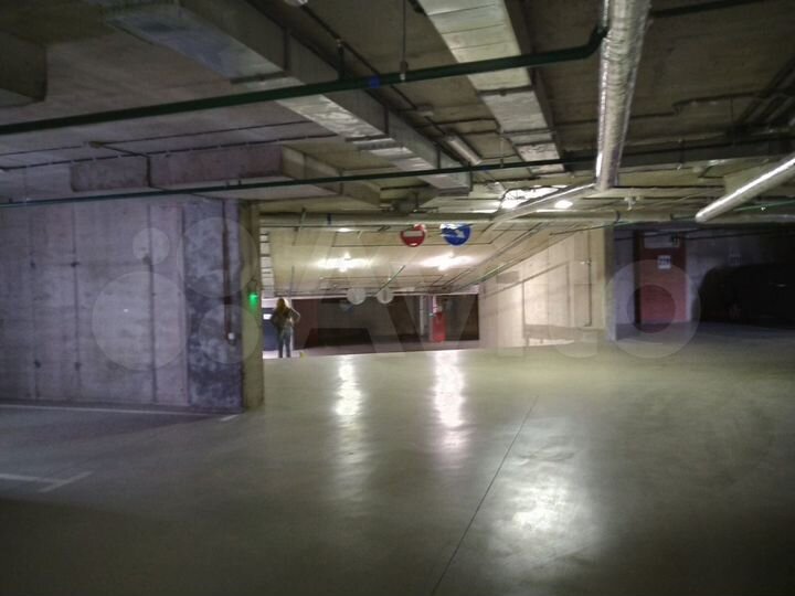 Машиноместо, 13 м²