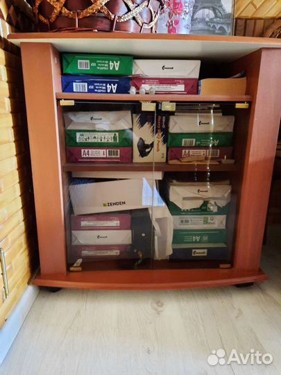 Тумба под телевизор