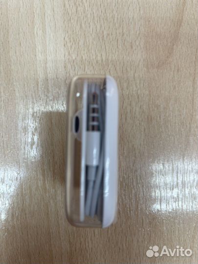 Наушники apple lightning
