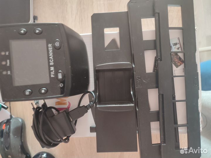Сканер для фотопленки с экраном