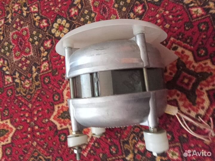 Двигататель стиральной машины