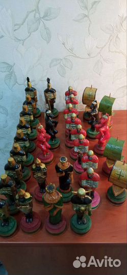 Шахматные фигурки