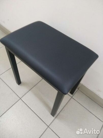 Банкетка для пианино
