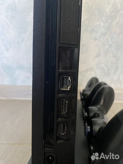 Sony PS4 slim 1tb + 70 игр