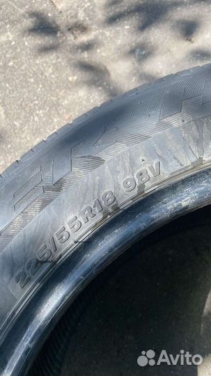 Bridgestone Dueler H/P 225/55 R18 98V