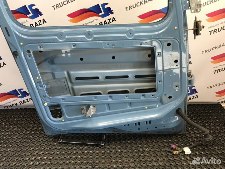 Дверь левая Volvo FH