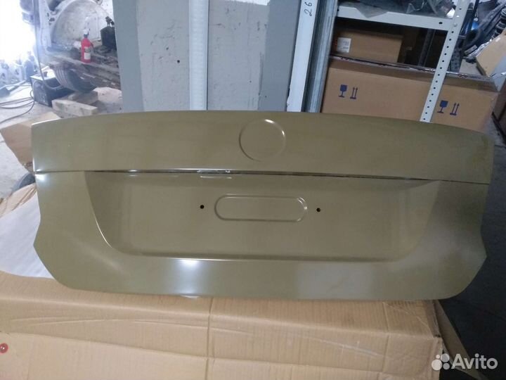 Крышка багажника volkswagen polo 2015